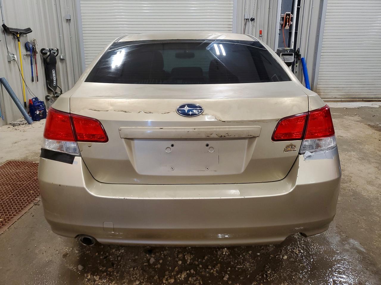 2010 SUBARU LEGACY 2.5I PREMIUM photo 6