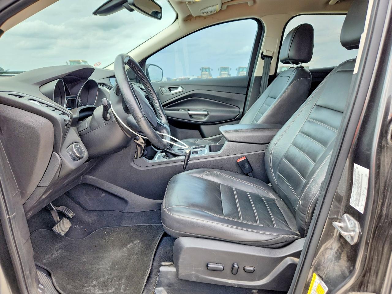 2017 FORD ESCAPE TITANIUM photo 13