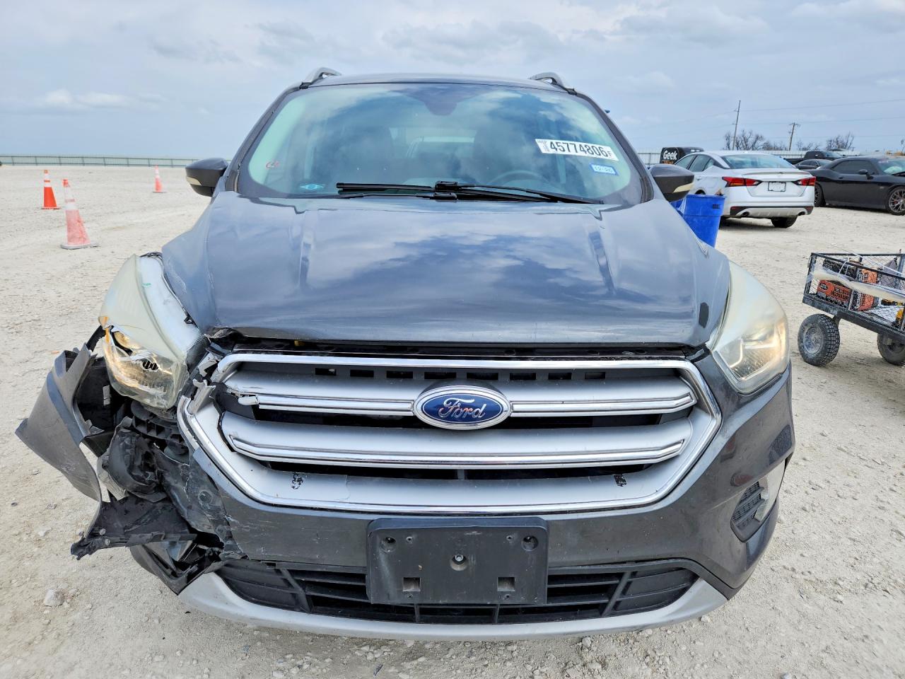 2017 FORD ESCAPE TITANIUM photo 9