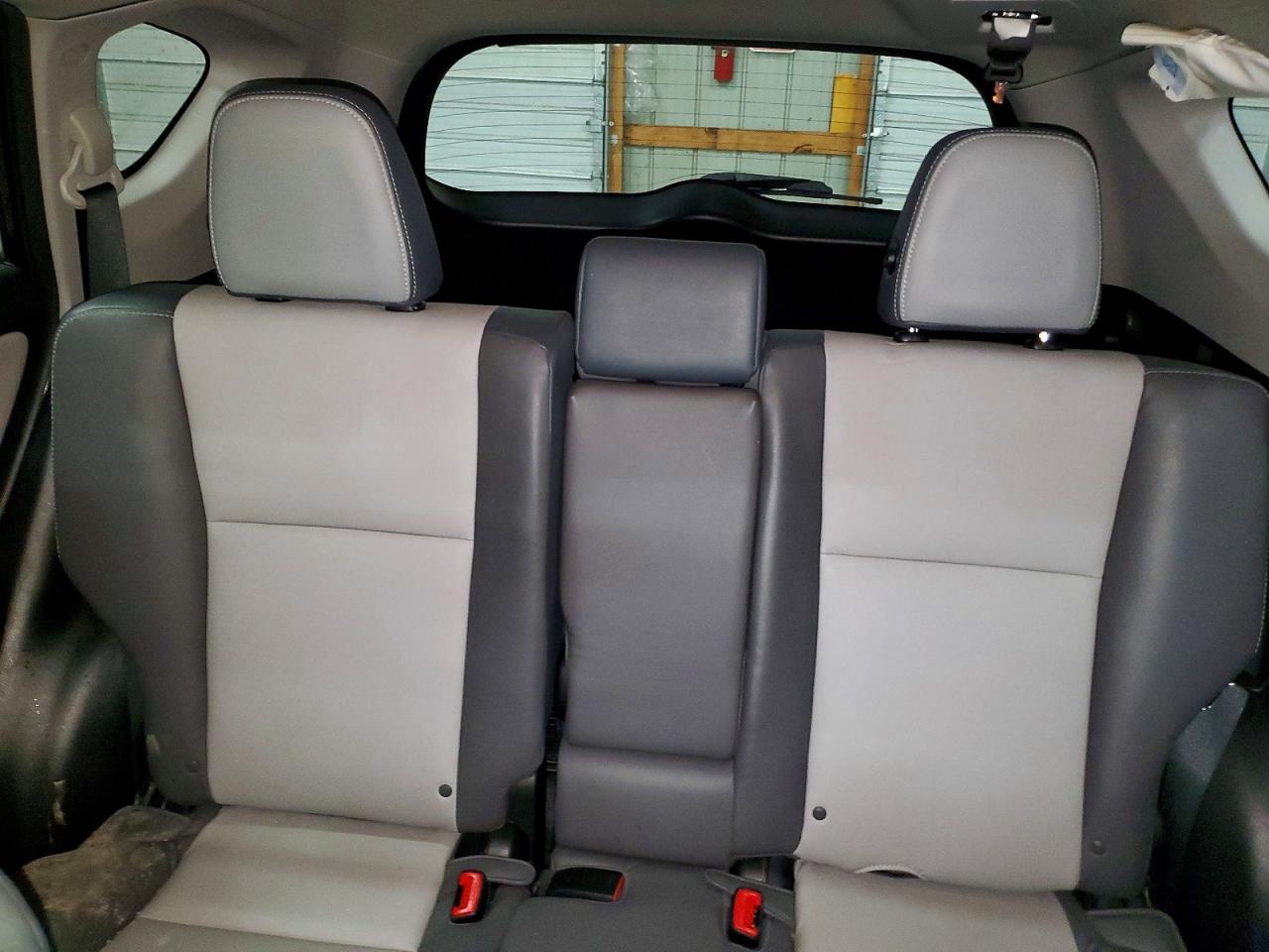 2015 TOYOTA RAV4 LIMITED photo 19