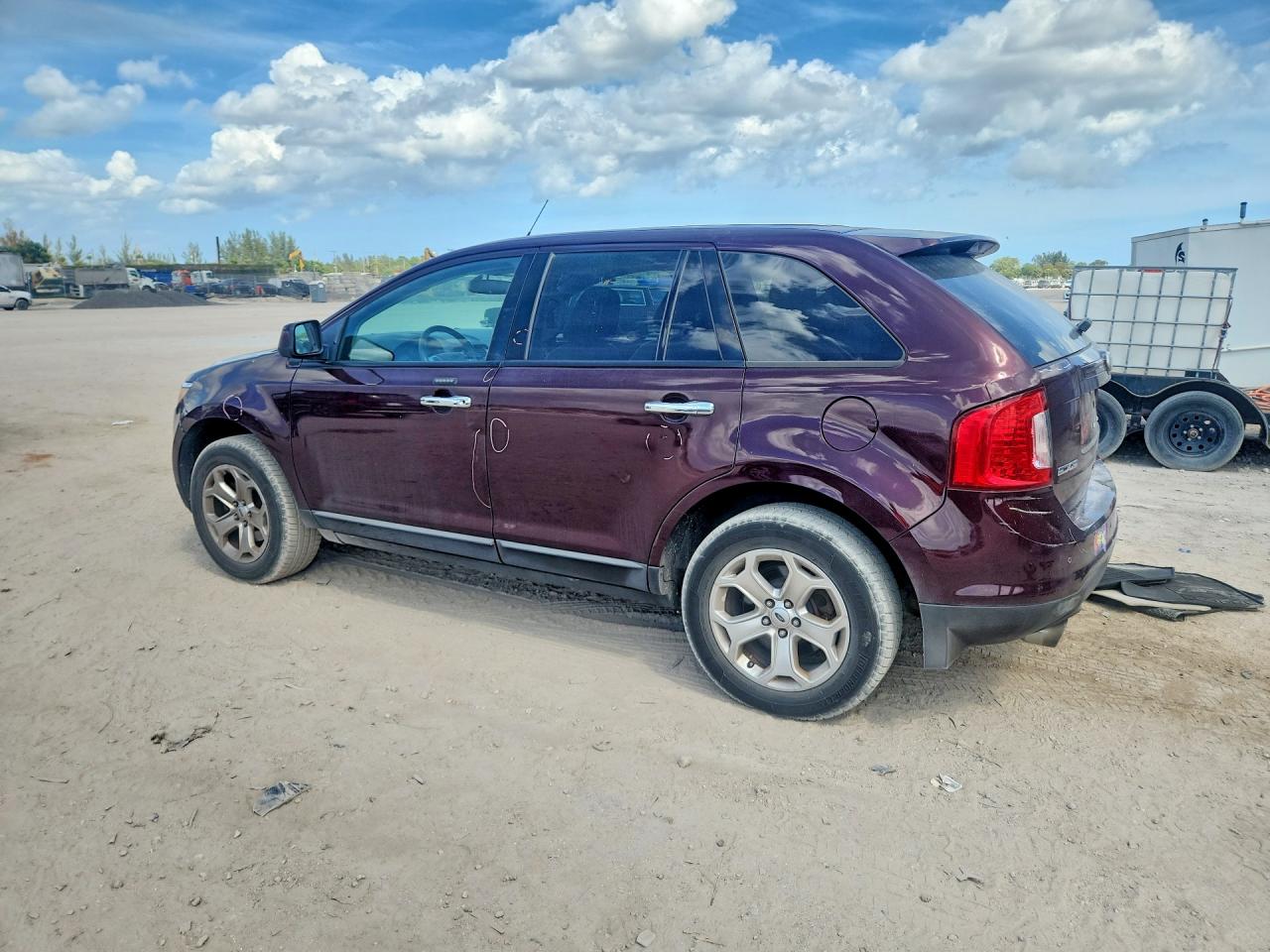2011 FORD EDGE SEL photo 2