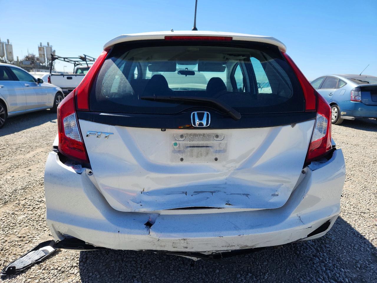 2019 HONDA FIT LX photo 16