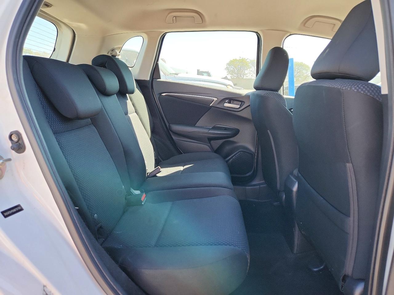 2019 HONDA FIT LX photo 28