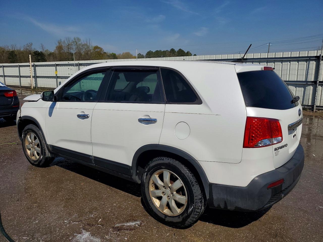 2012 KIA SORENTO LX photo 2