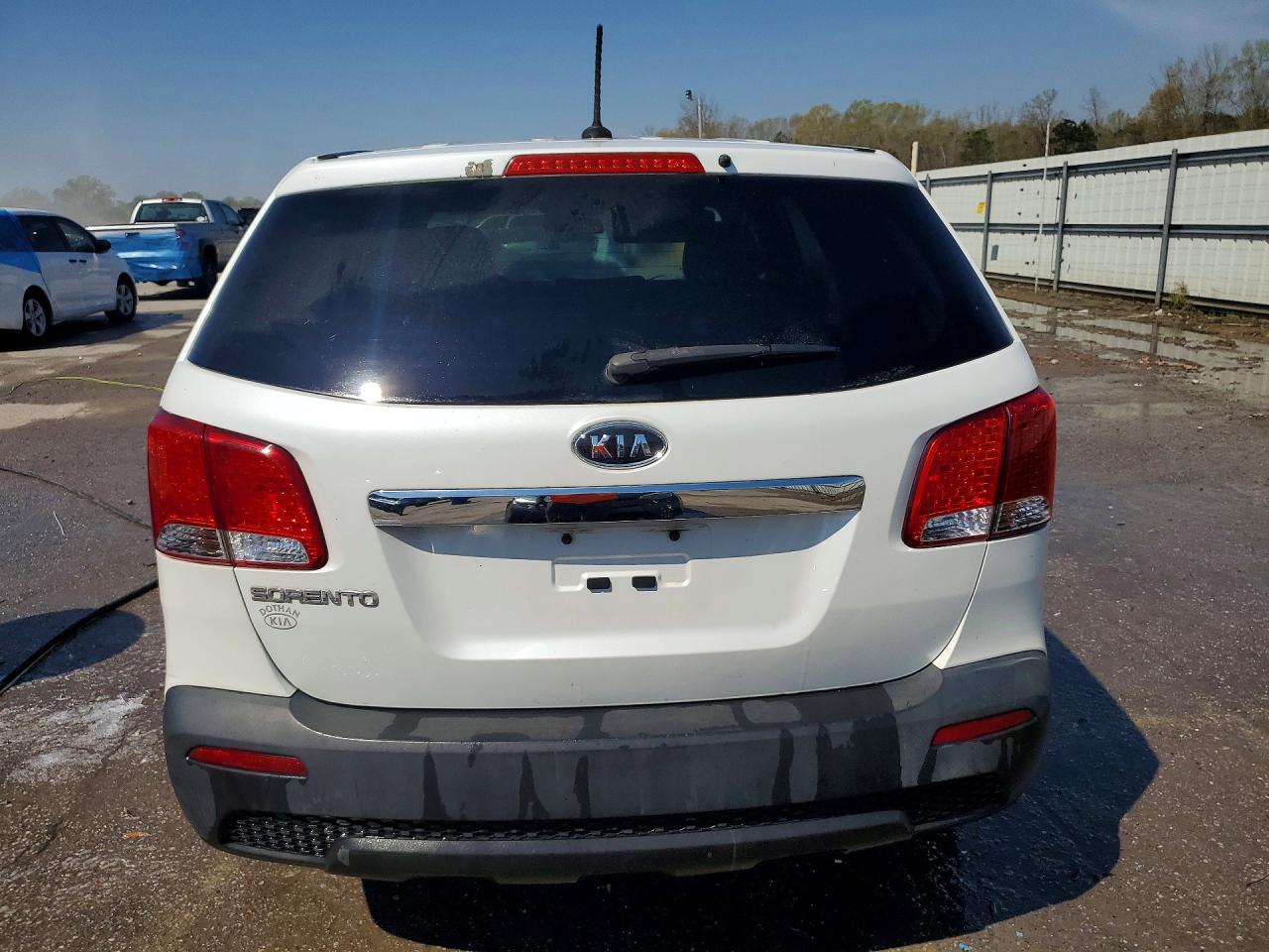 2012 KIA SORENTO LX photo 6