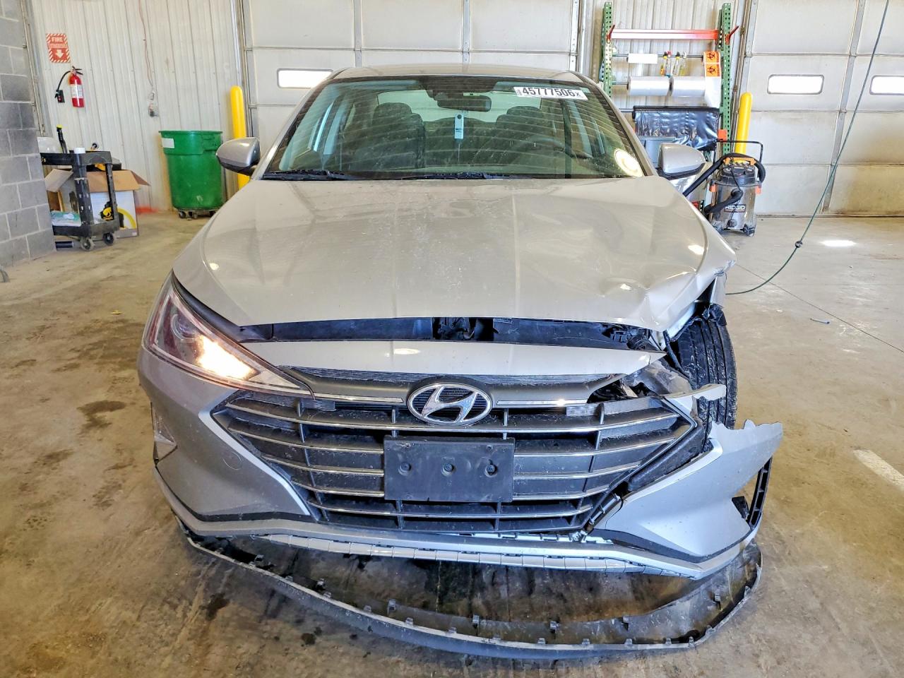 2020 HYUNDAI ELANTRA SE photo 13