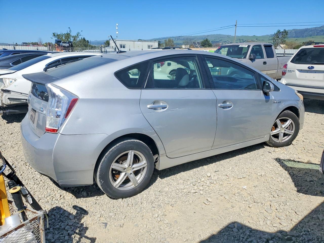 2010 TOYOTA PRIUS IV photo 5