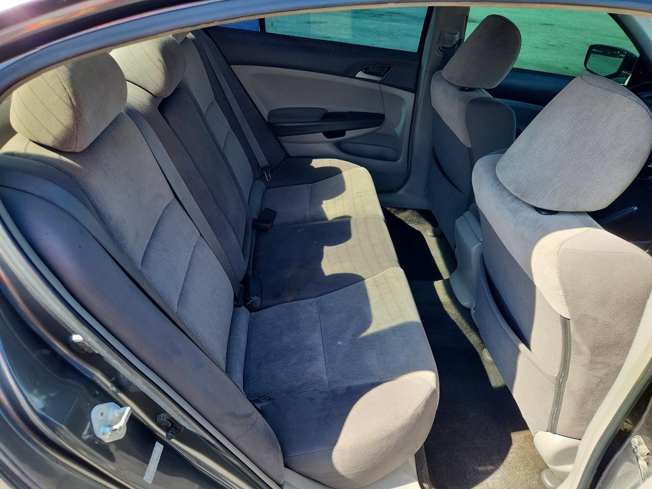 2008 HONDA ACCORD LX photo 19