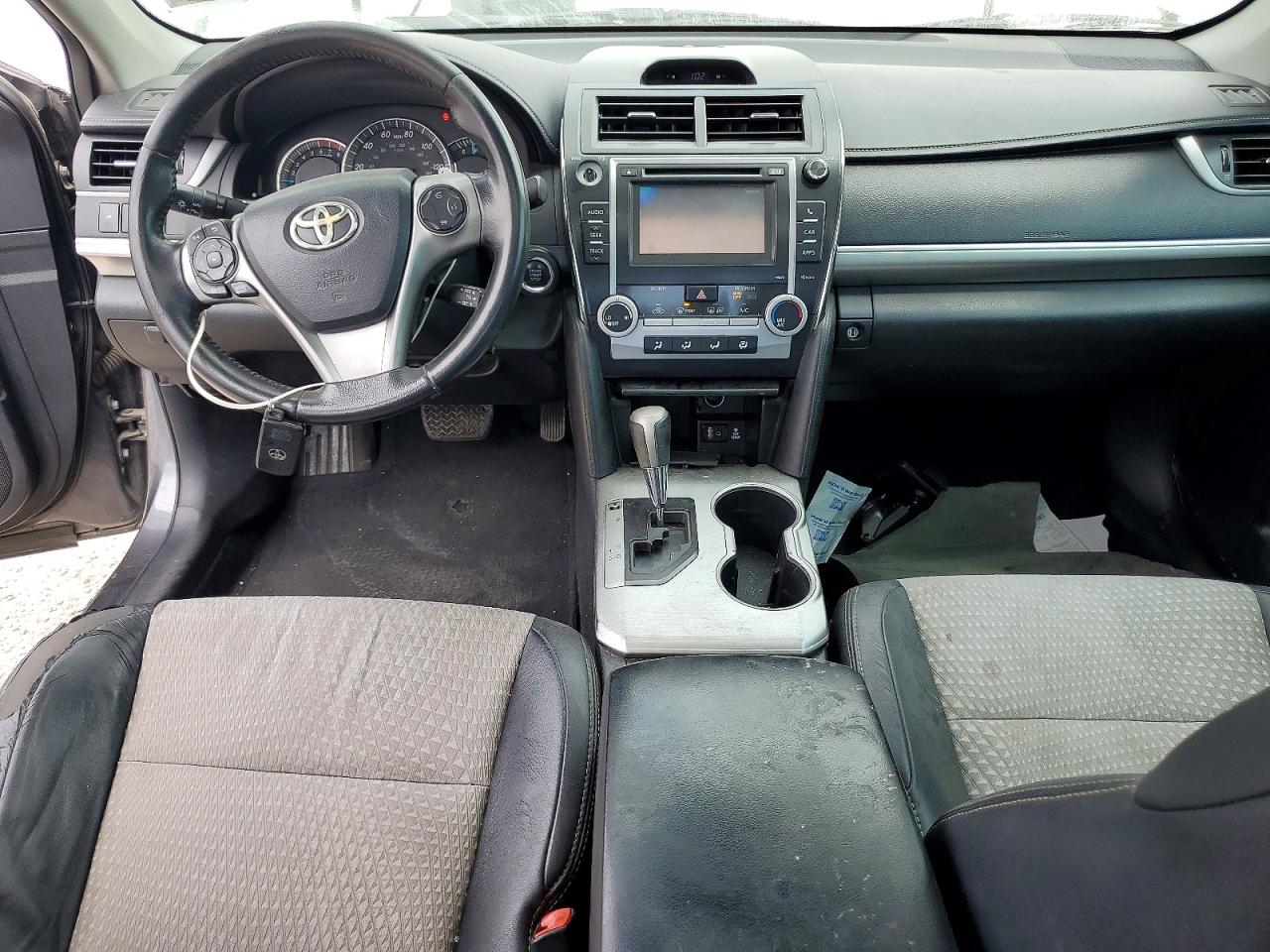 2013 TOYOTA CAMRY SE photo 16
