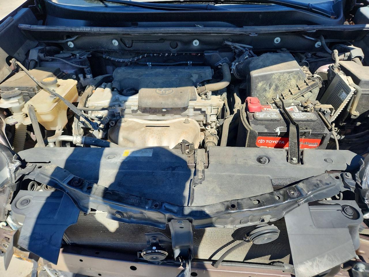 2018 TOYOTA RAV4 XLE photo 23