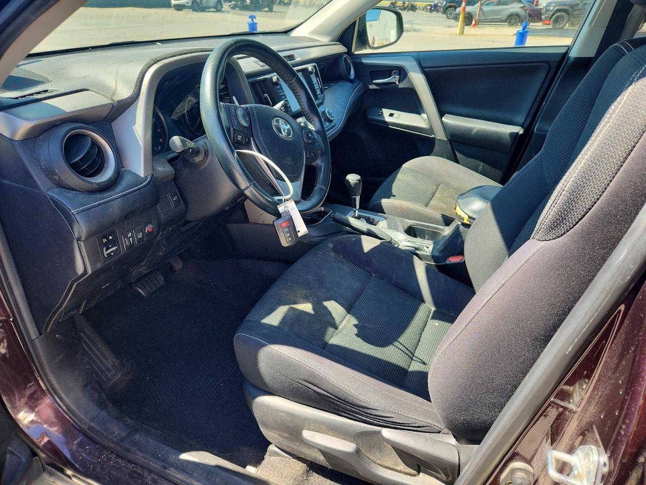 2018 TOYOTA RAV4 XLE photo 13