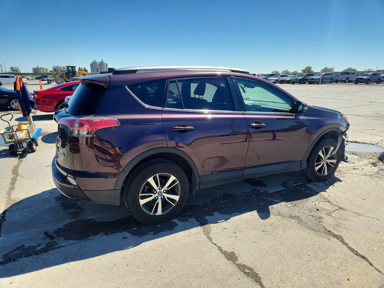 2018 TOYOTA RAV4 XLE photo 5
