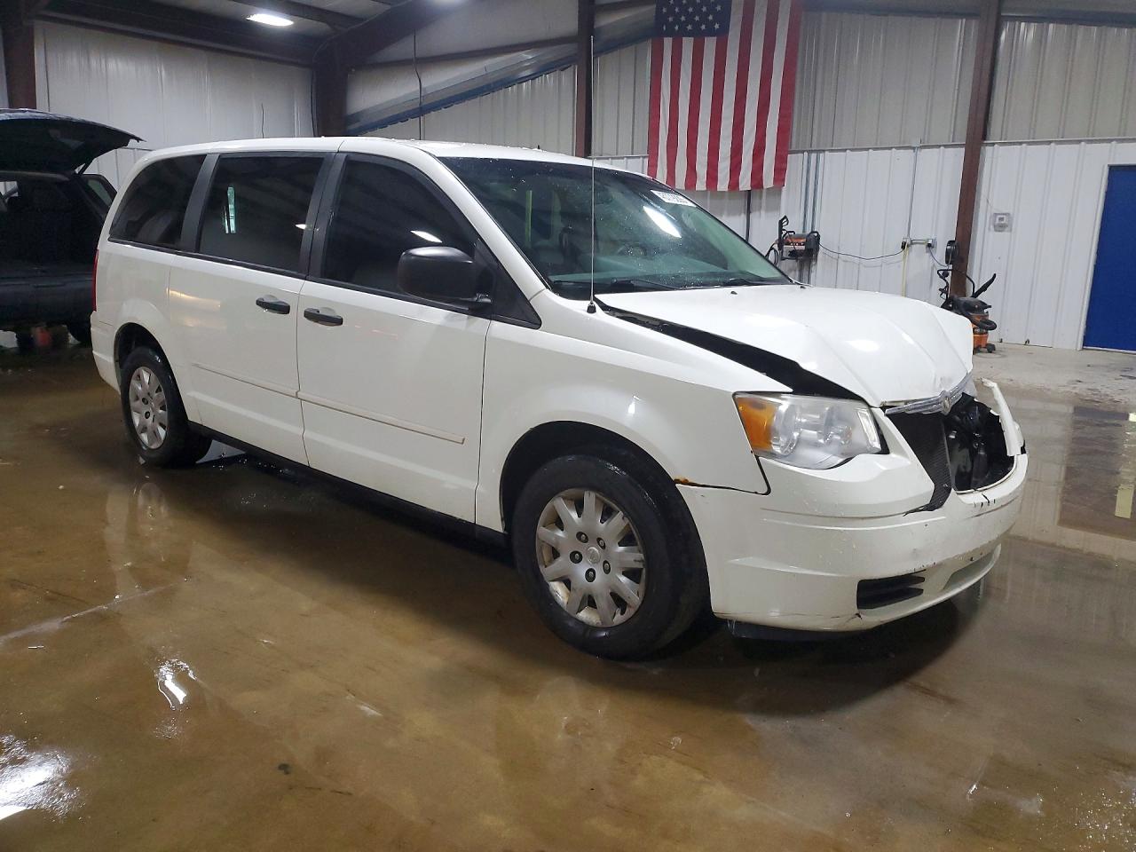 2008 CHRYSLER TOWN & COUNTRY LX photo 10