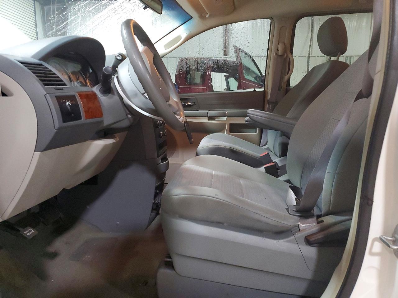 2008 CHRYSLER TOWN & COUNTRY LX photo 19