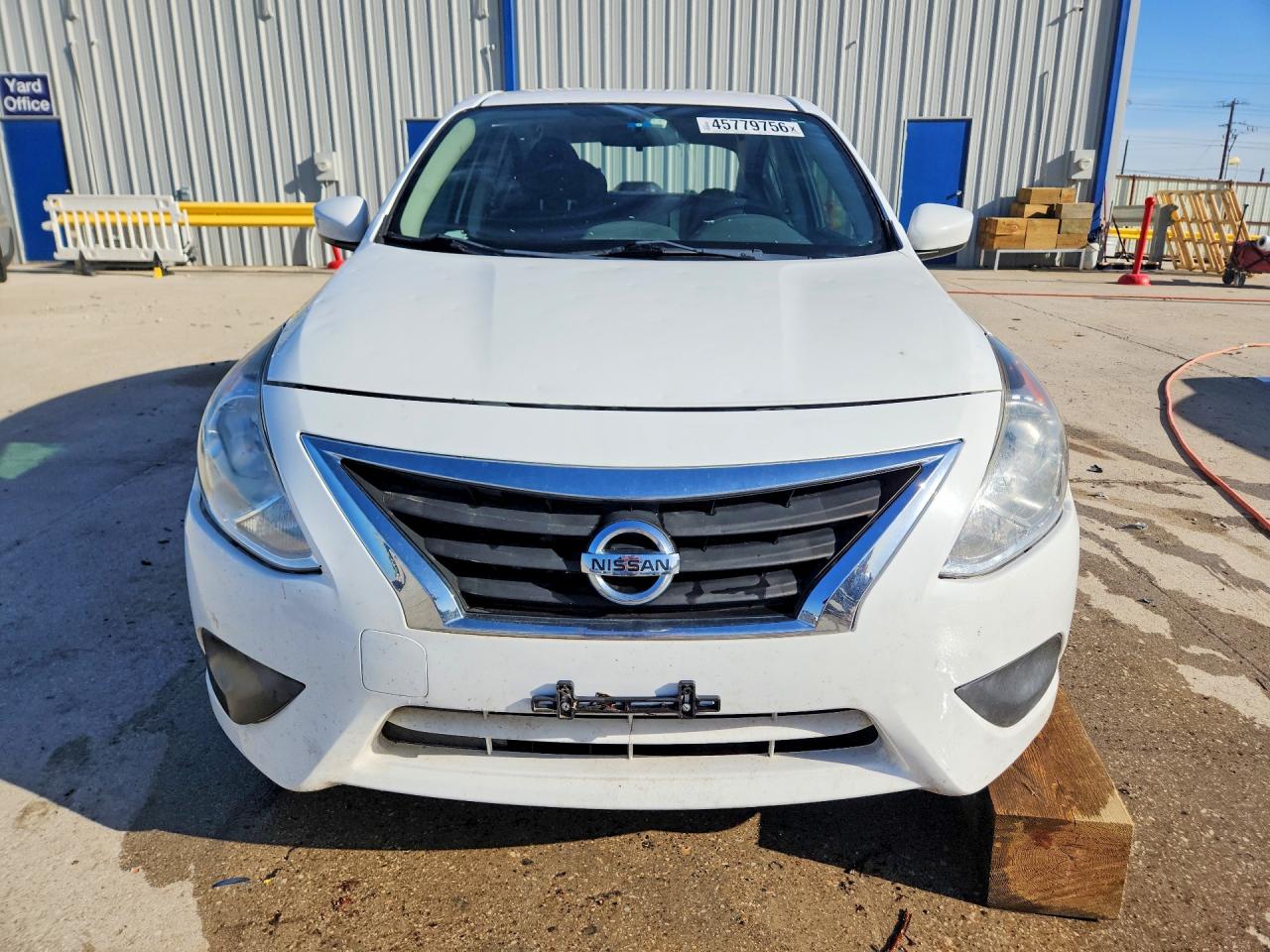 2019 NISSAN VERSA S photo 9