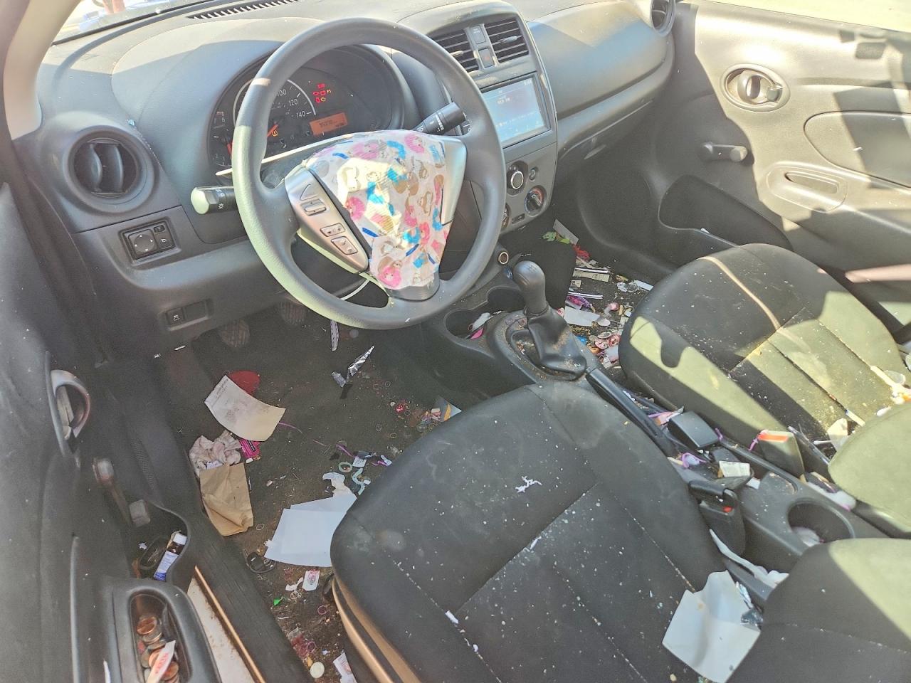 2019 NISSAN VERSA S photo 15