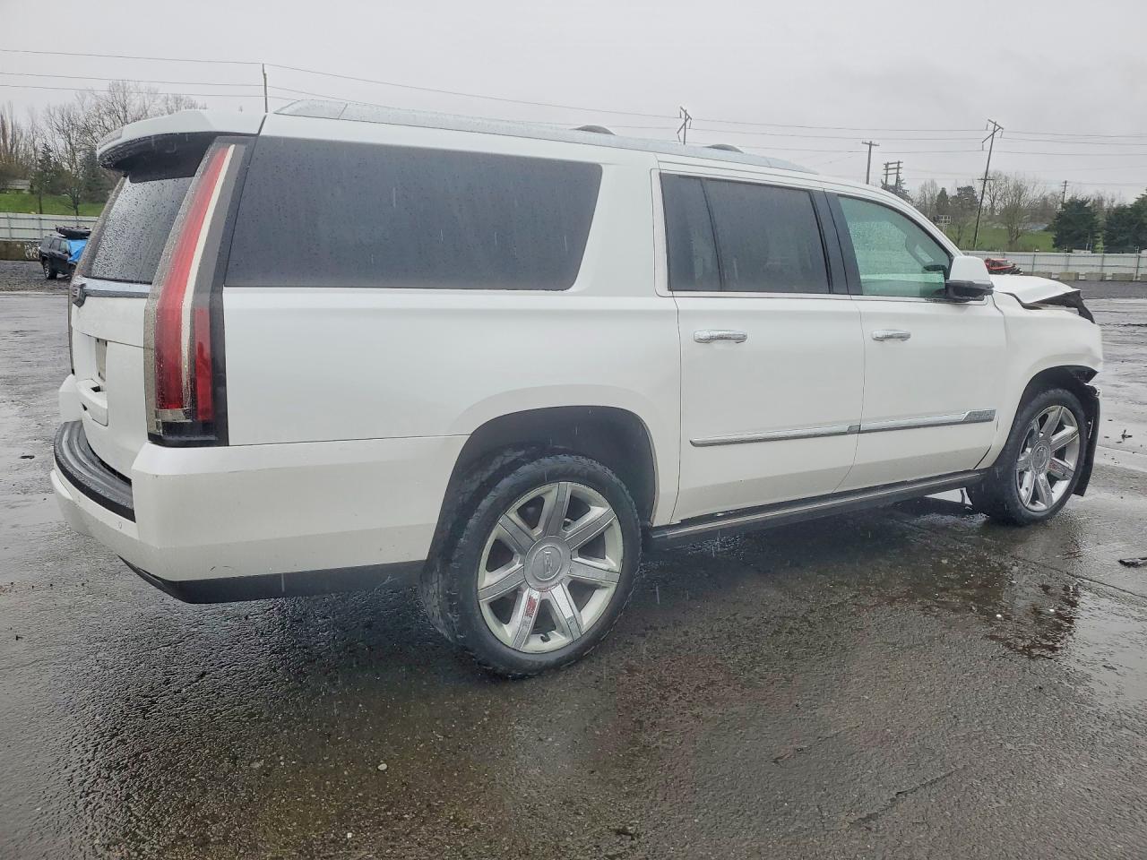 2016 CADILLAC ESCALADE ESV PREMIUM photo 3