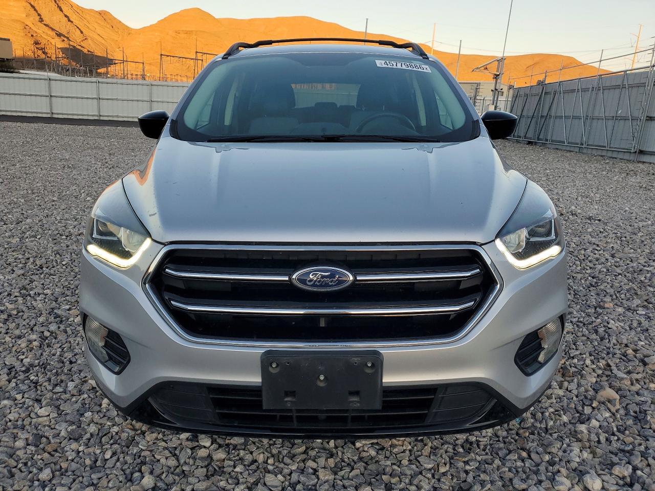 2018 FORD ESCAPE SE photo 9