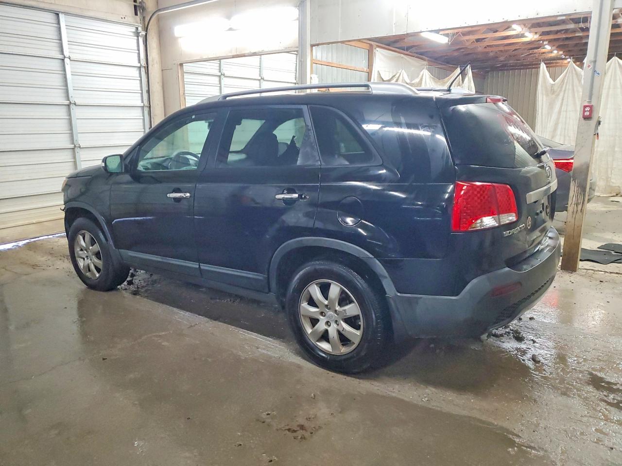 2011 KIA SORENTO LX photo 2