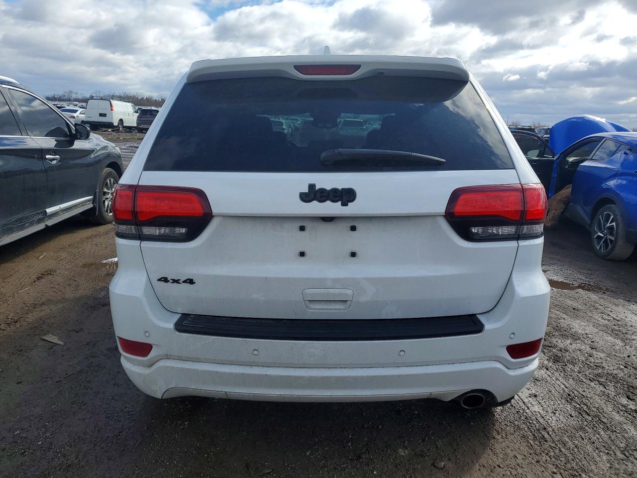 2018 JEEP GRAND CHEROKEE LAREDO photo 6