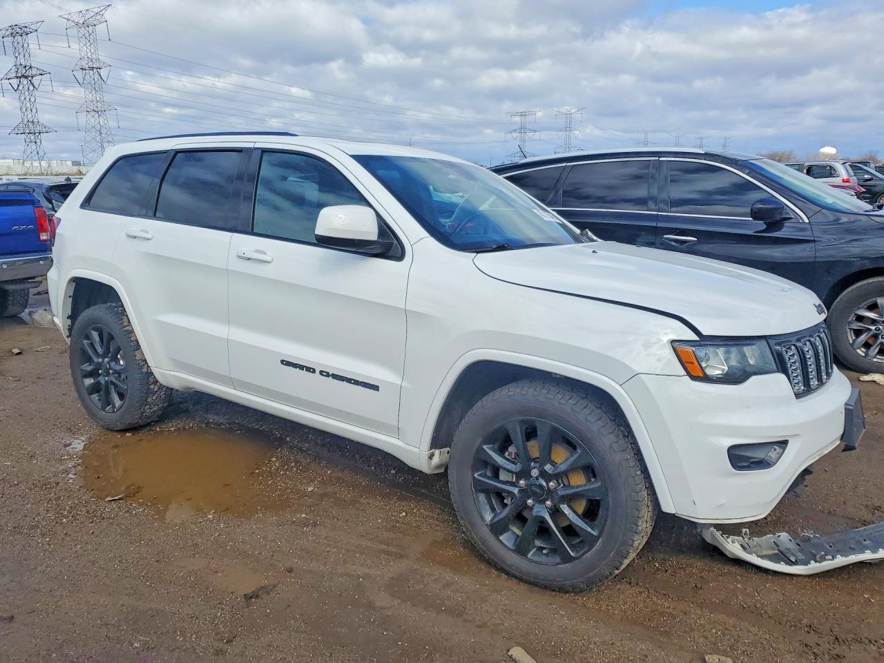 2018 JEEP GRAND CHEROKEE LAREDO photo 4