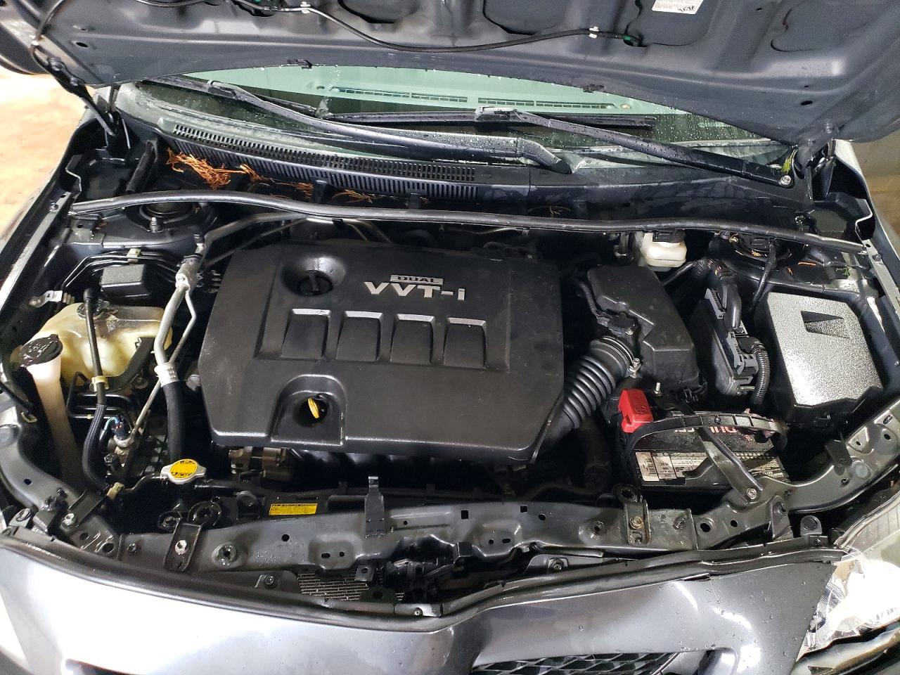 2010 TOYOTA COROLLA S photo 11