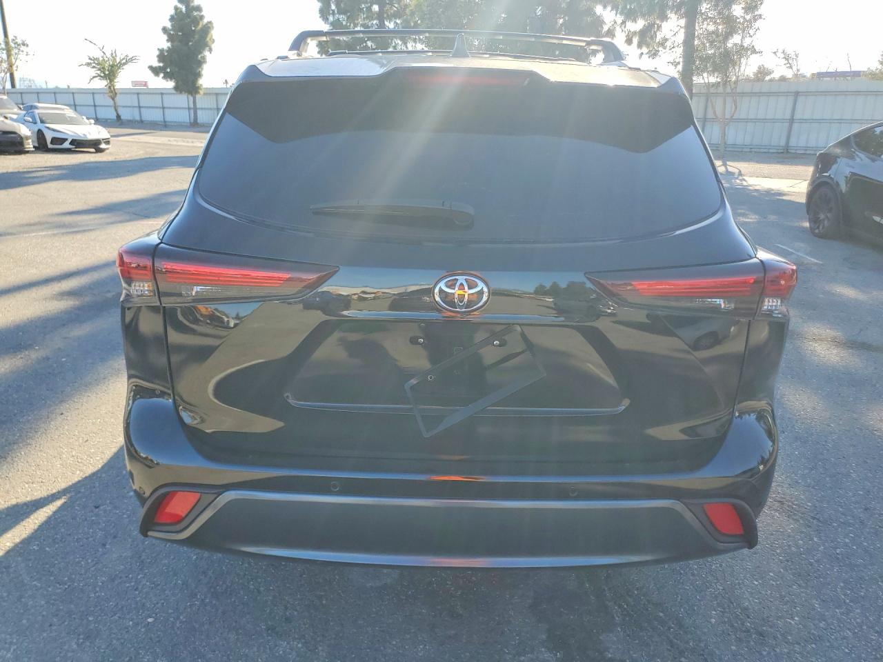 2024 TOYOTA HIGHLANDER LIMITED photo 11