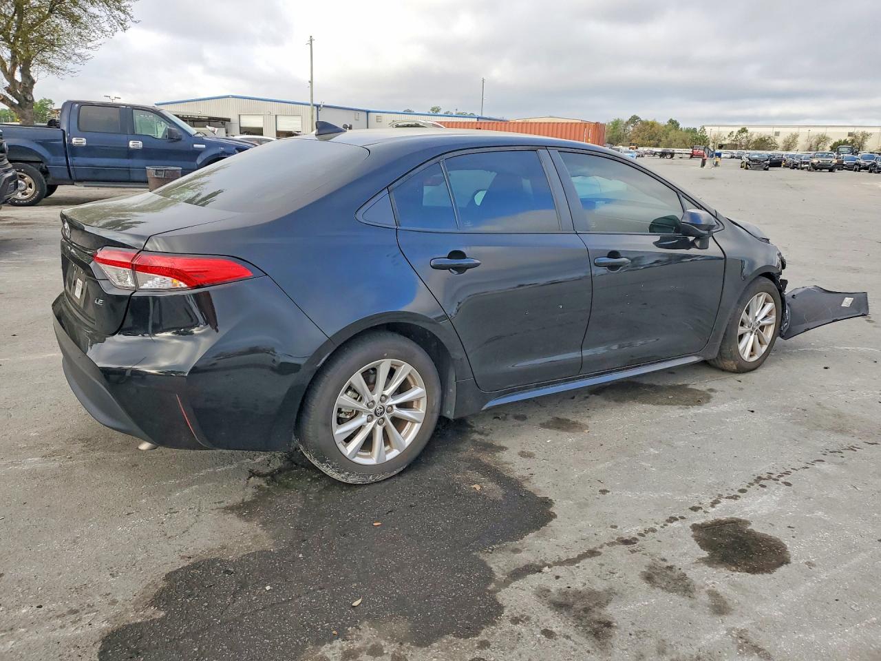 2023 TOYOTA COROLLA LE photo 5