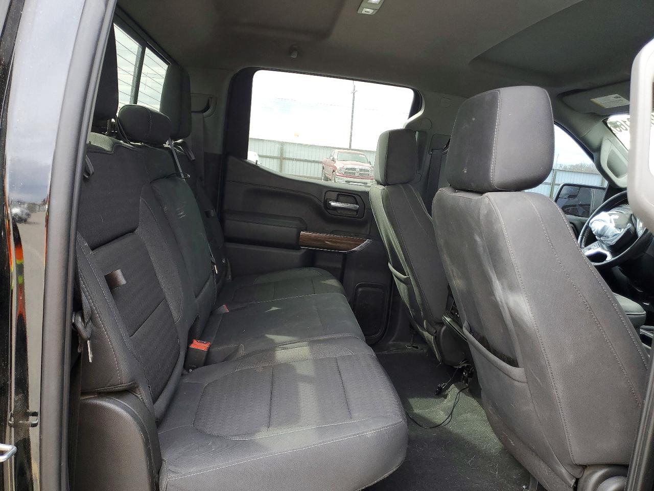 2020 CHEVROLET SILVERADO K1500 RST photo 19