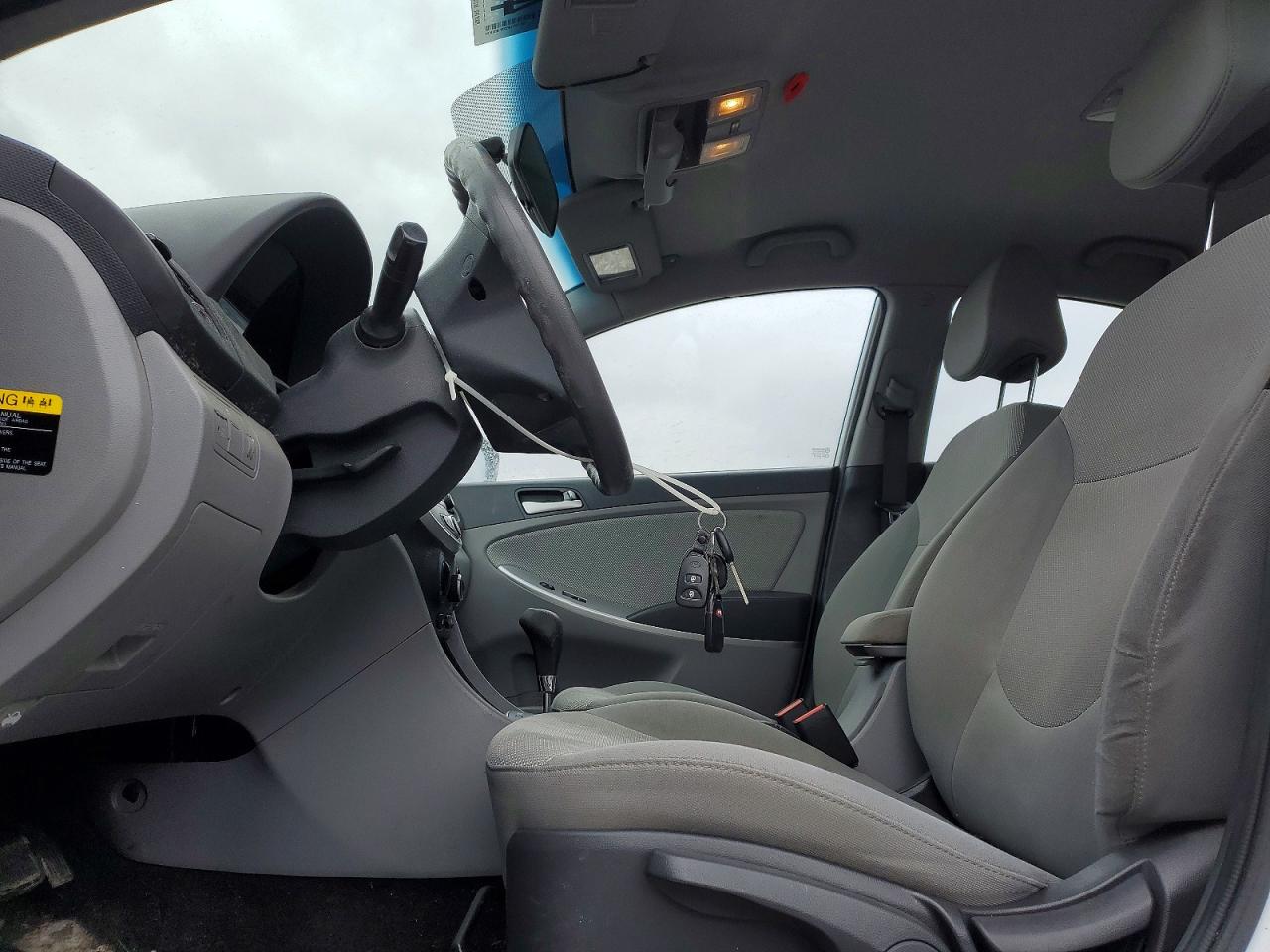 2014 HYUNDAI ACCENT GLS photo 13