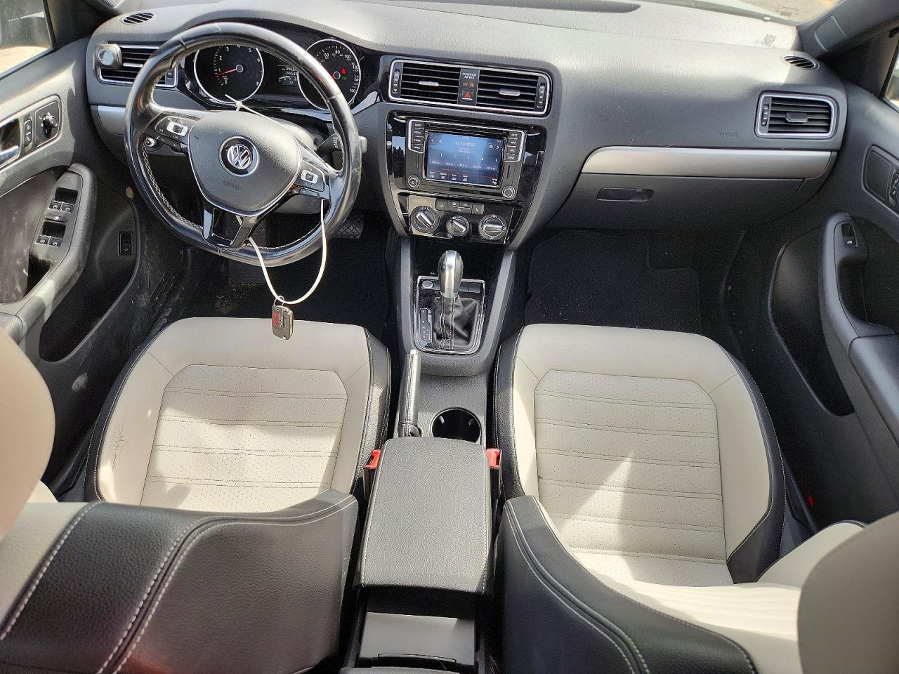 2016 VOLKSWAGEN JETTA photo 15