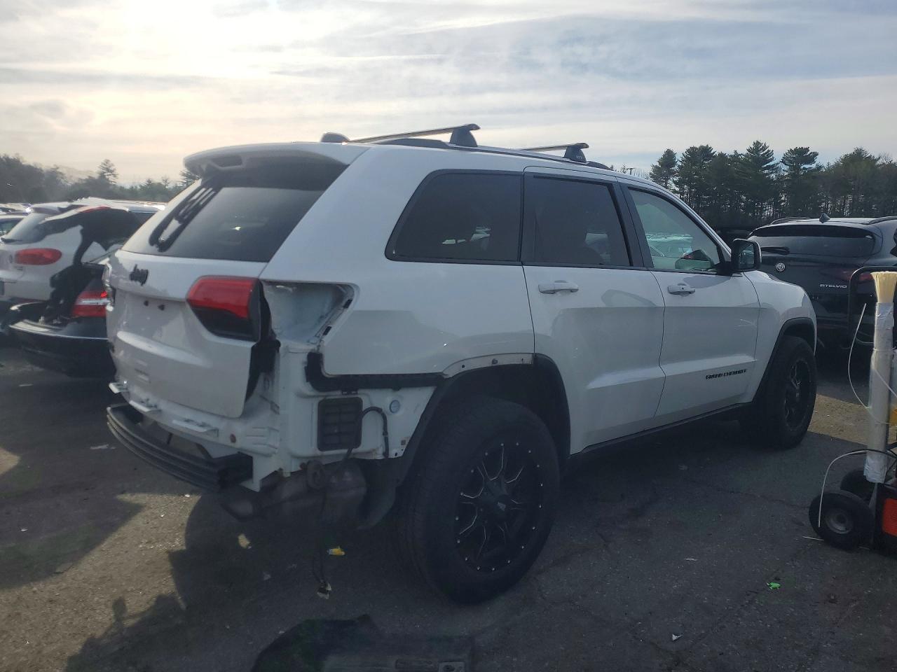 2015 JEEP GRAND CHEROKEE LAREDO photo 7
