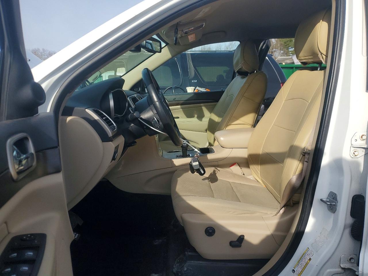 2015 JEEP GRAND CHEROKEE LAREDO photo 19