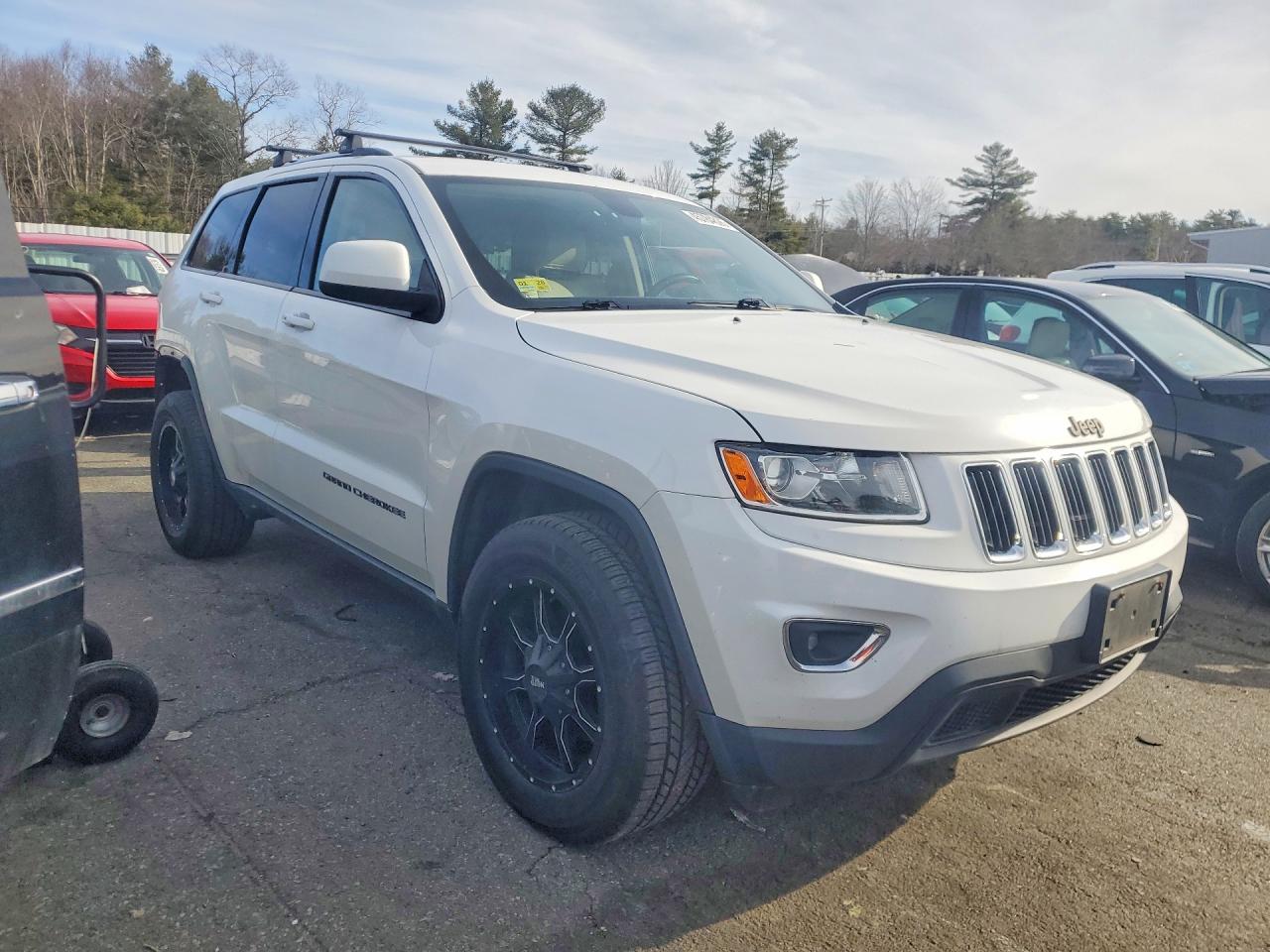 2015 JEEP GRAND CHEROKEE LAREDO photo 10