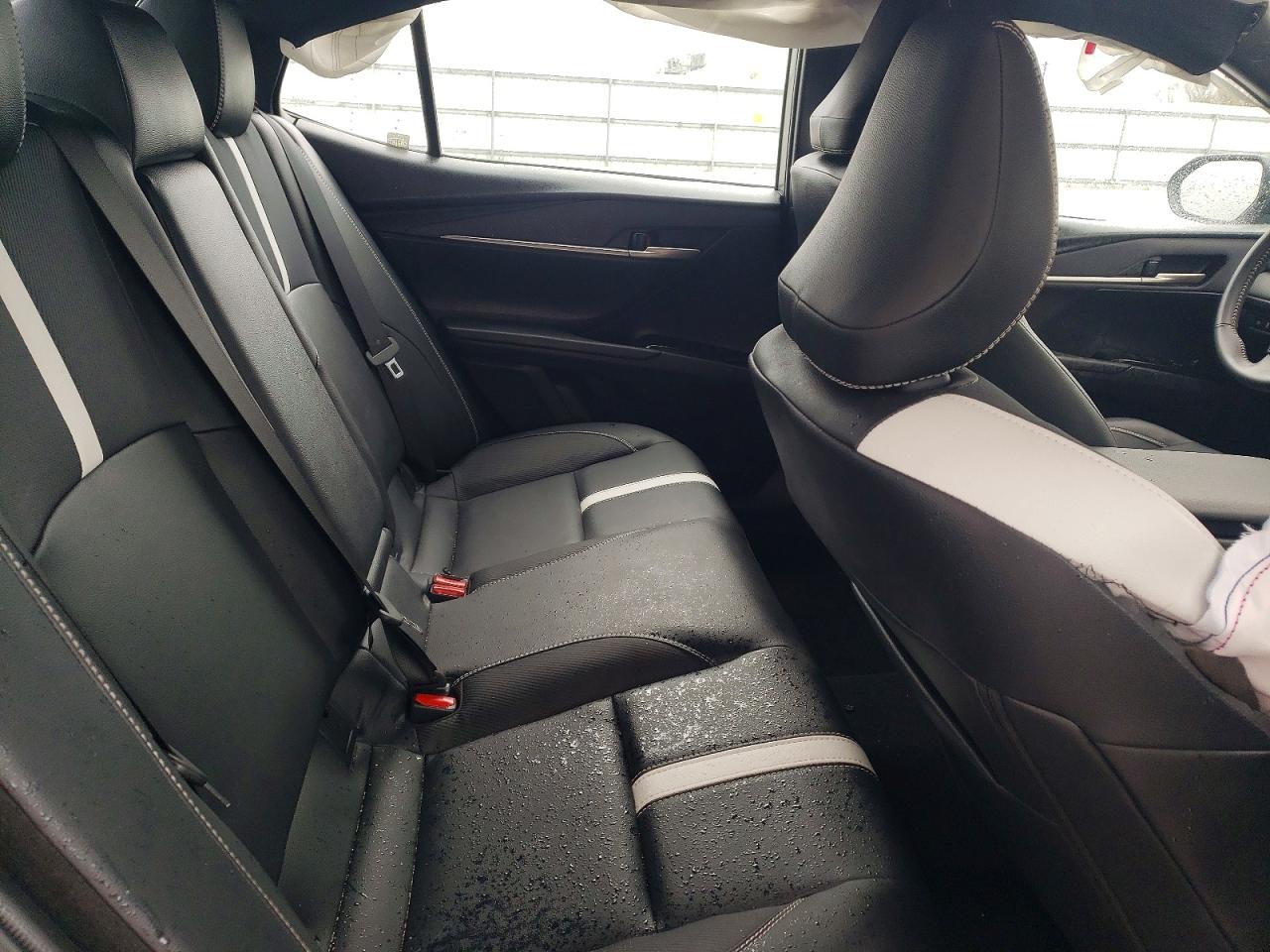 2025 TOYOTA CAMRY SE photo 19