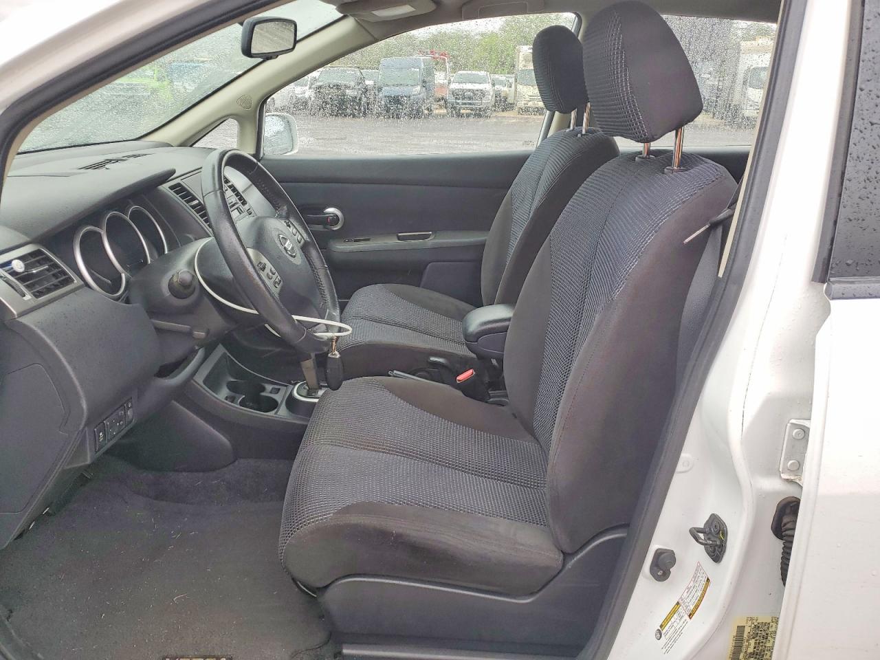 2012 NISSAN VERSA 1.8 S photo 7