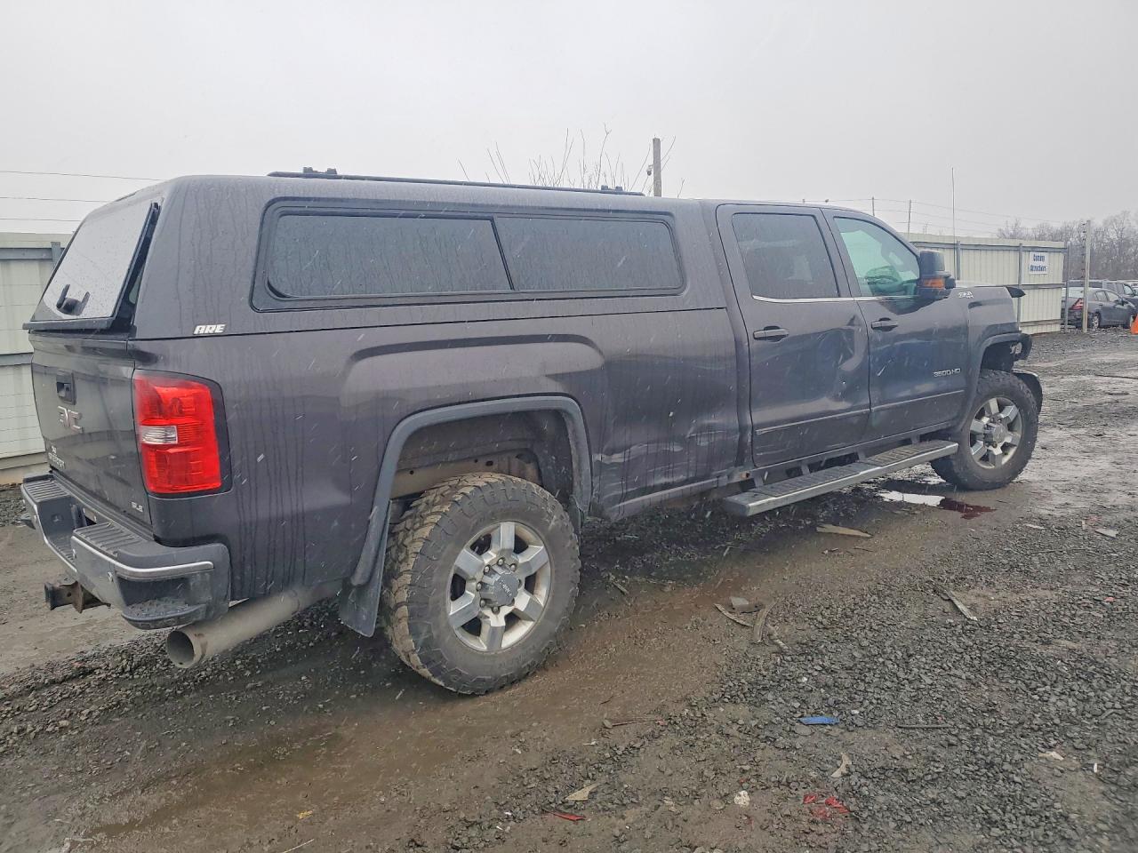 2015 GMC SIERRA K3500 SLE photo 7