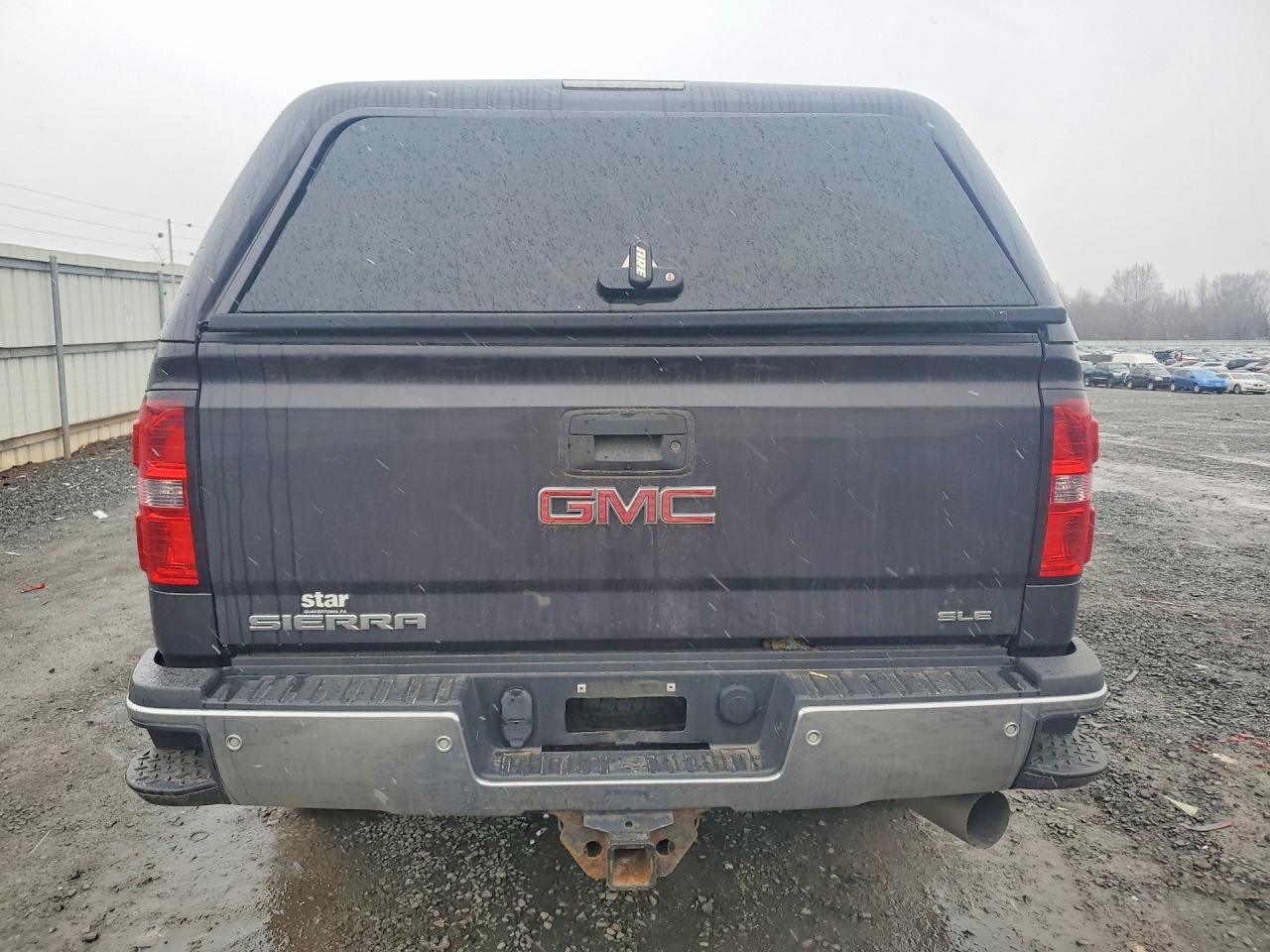 2015 GMC SIERRA K3500 SLE photo 16