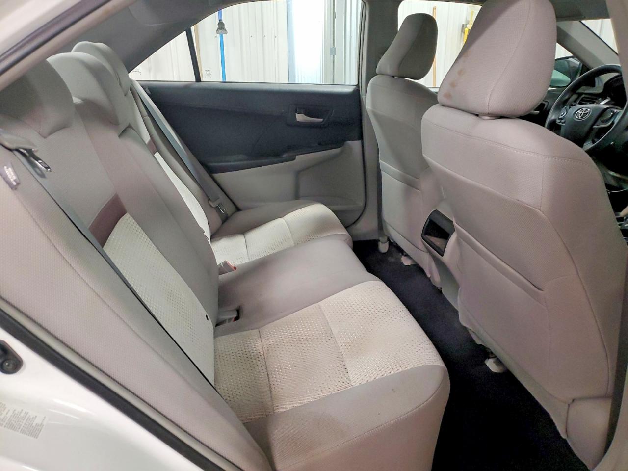 2012 TOYOTA CAMRY LE photo 19