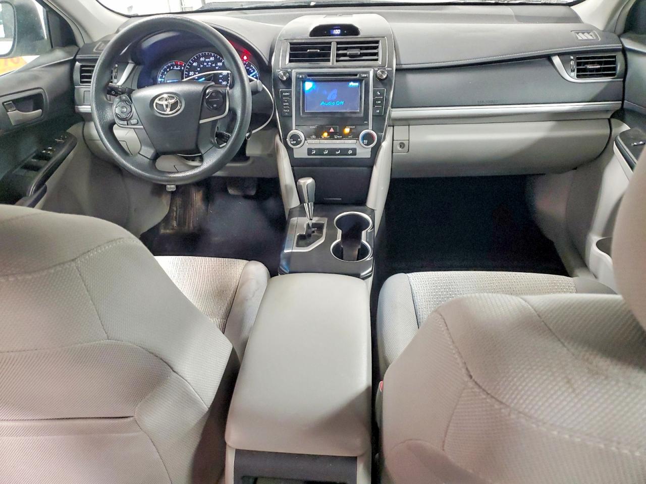 2012 TOYOTA CAMRY LE photo 15