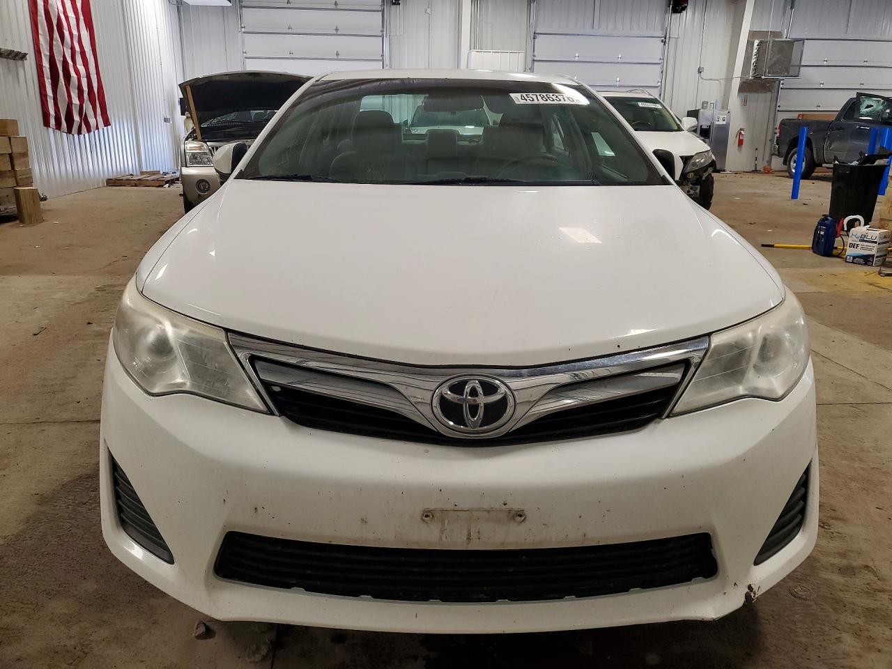 2012 TOYOTA CAMRY LE photo 9