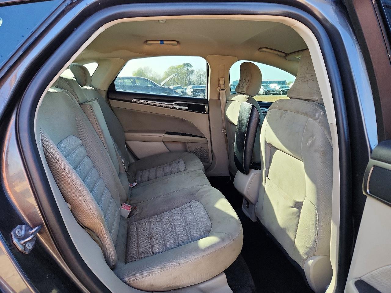 2018 FORD FUSION SE photo 19