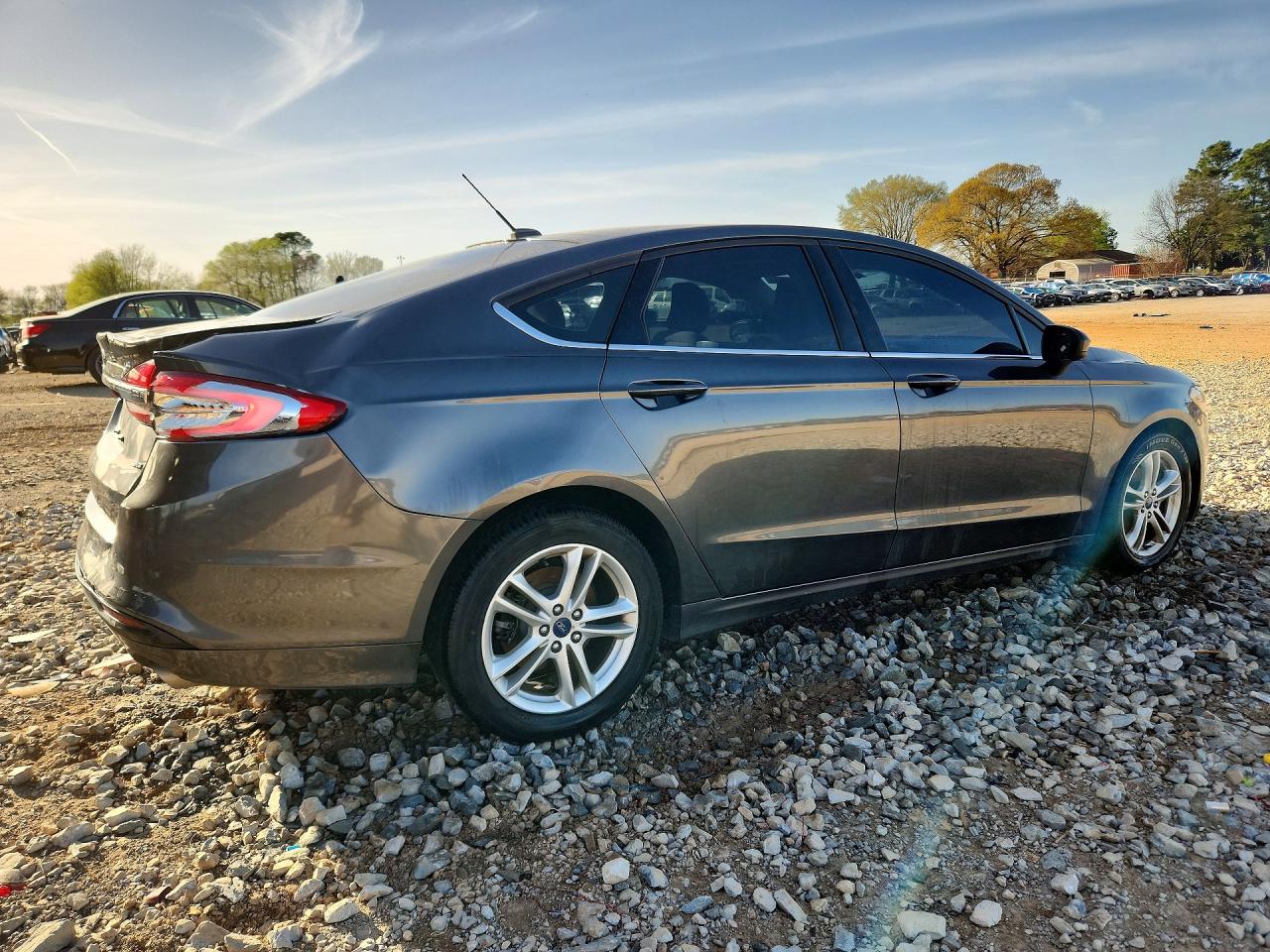 2018 FORD FUSION SE photo 5