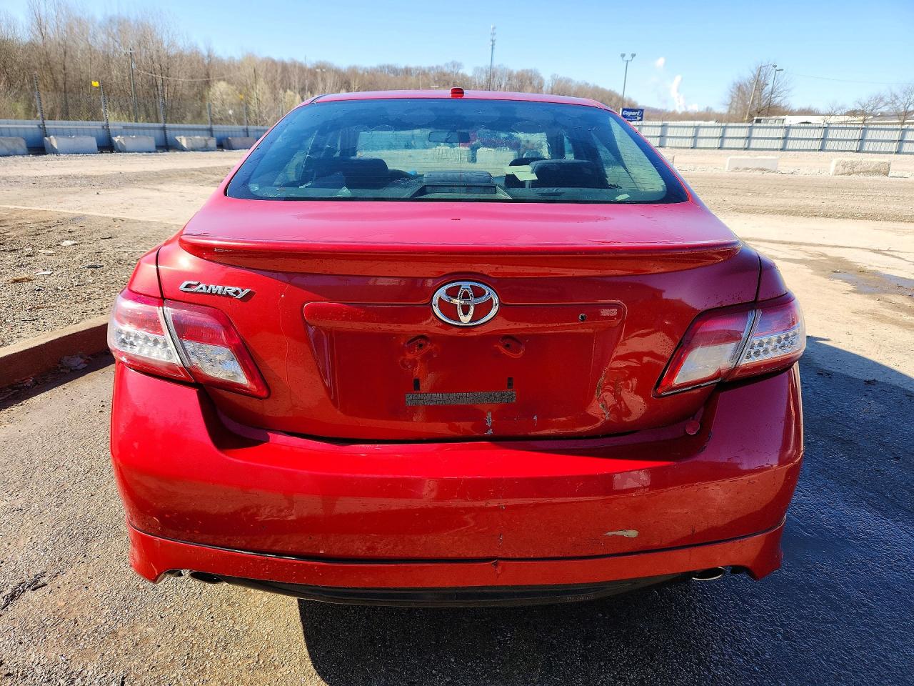 2011 TOYOTA CAMRY SE V6 photo 6