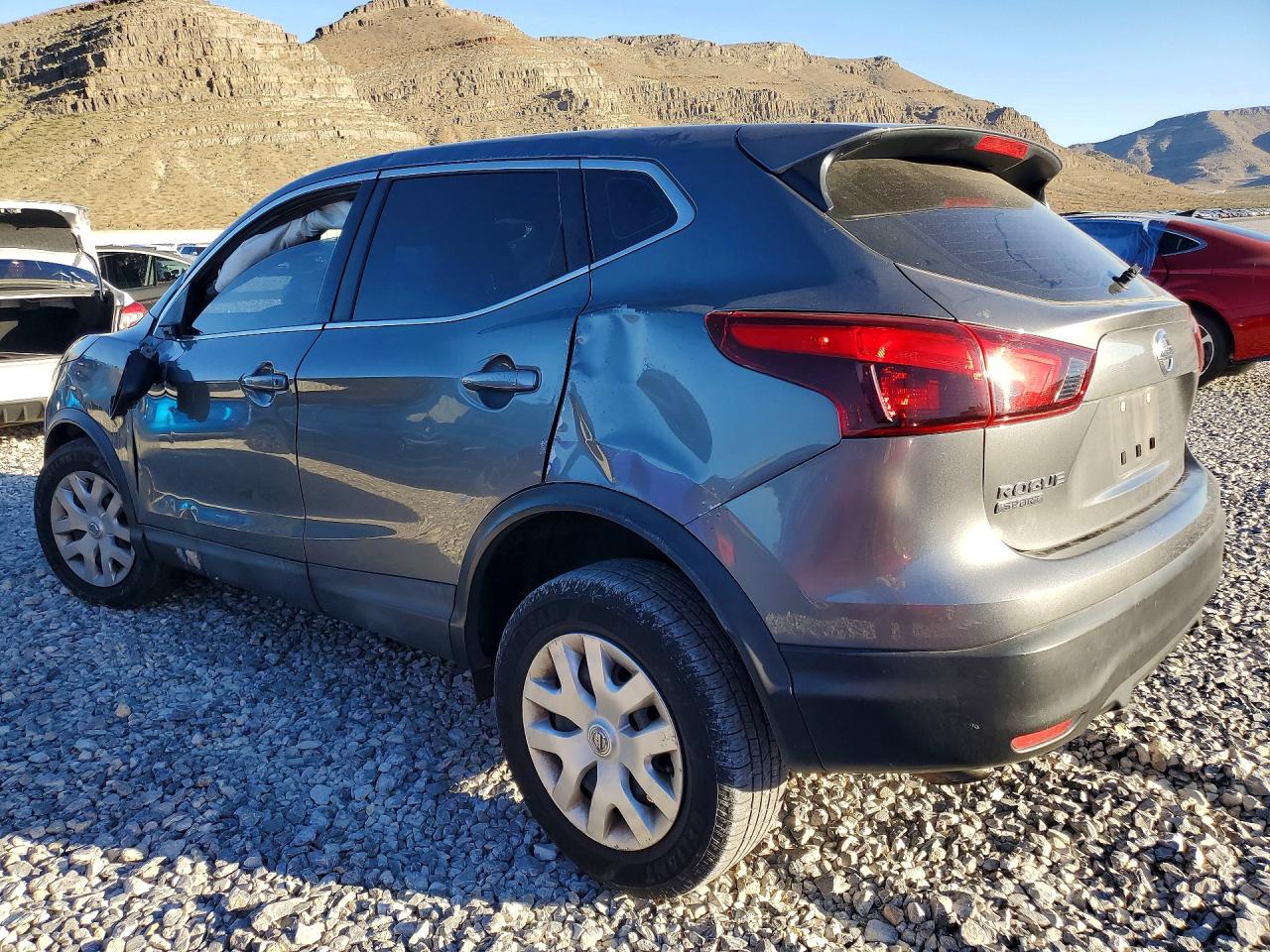 2019 NISSAN ROGUE SPORT S photo 4