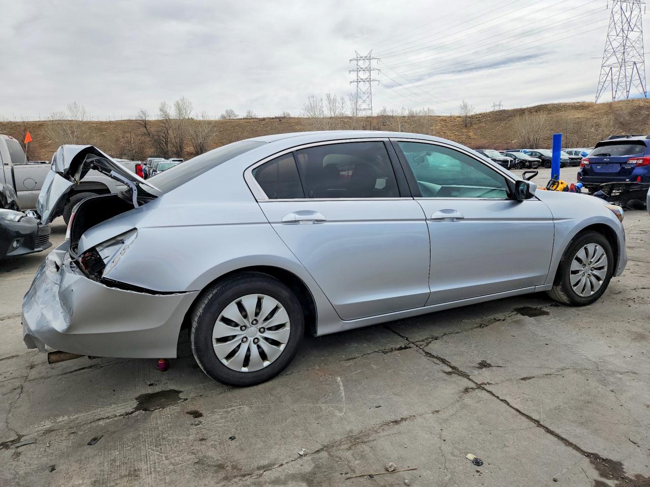 2009 HONDA ACCORD LX photo 5