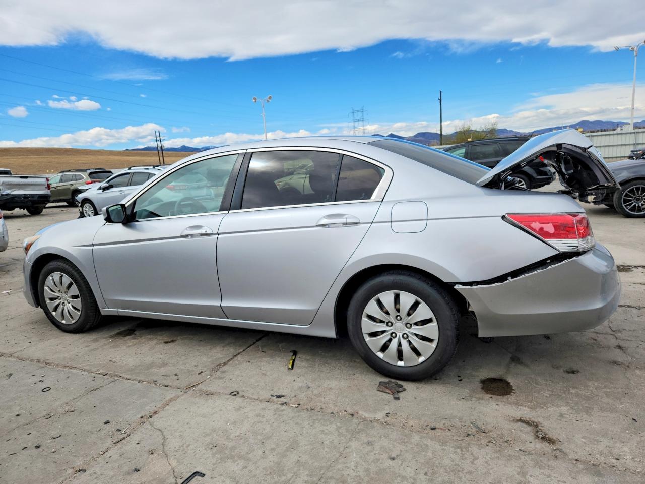 2009 HONDA ACCORD LX photo 3