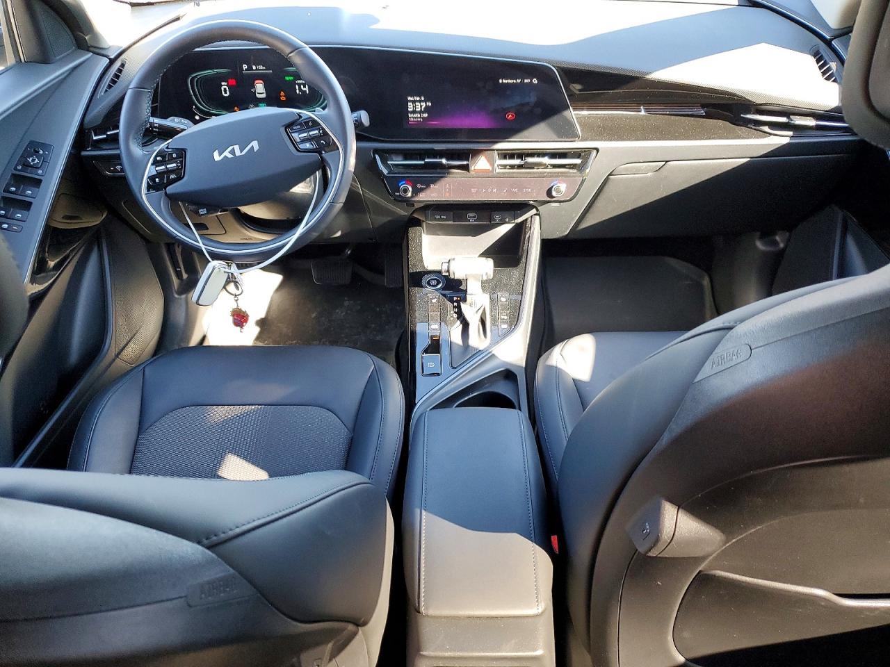 2023 KIA NIRO EX photo 15