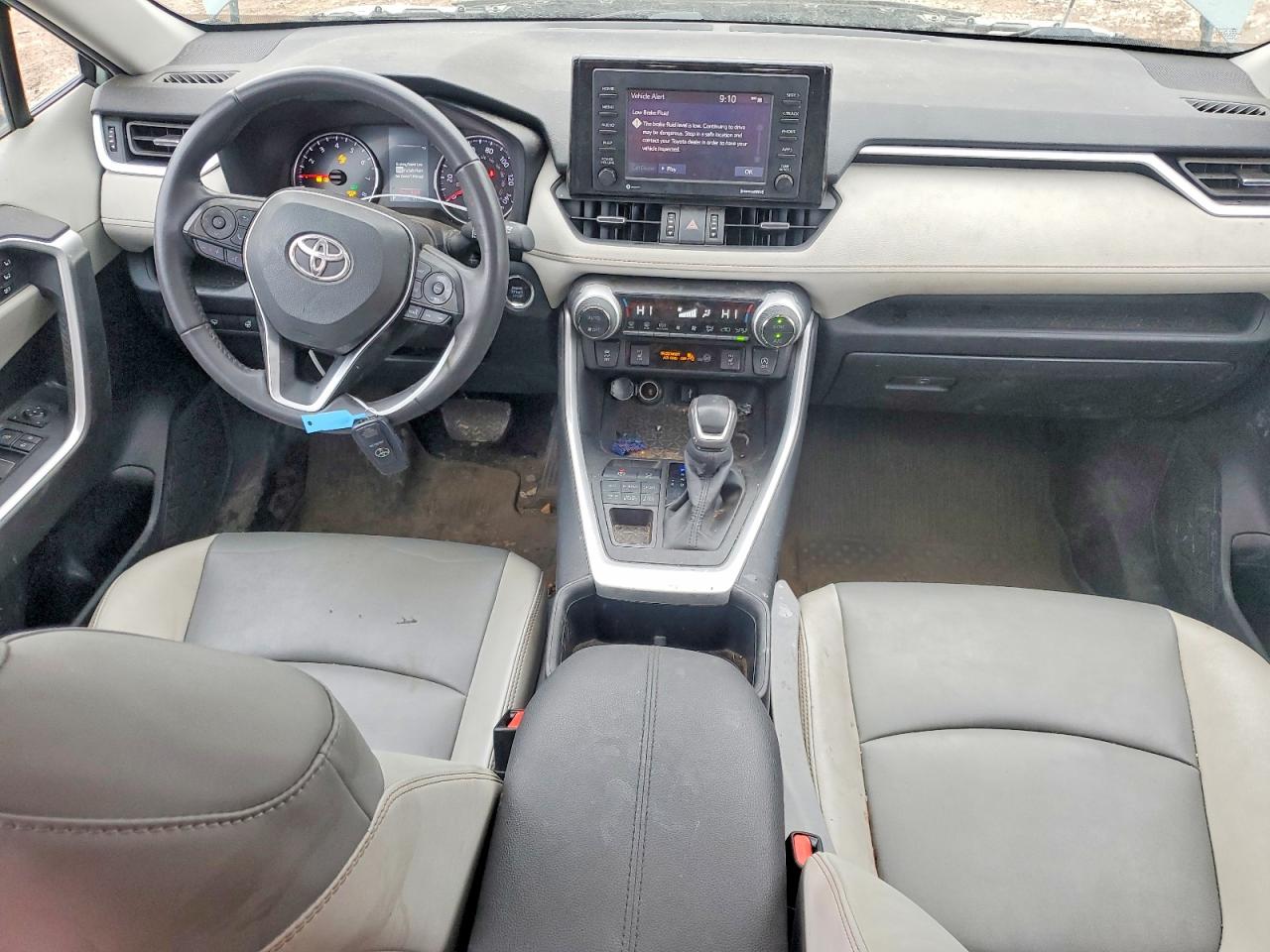 2022 TOYOTA RAV4 XLE PREMIUM photo 15