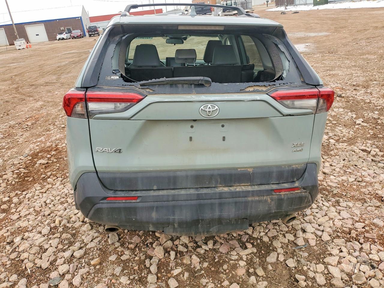 2022 TOYOTA RAV4 XLE PREMIUM photo 11
